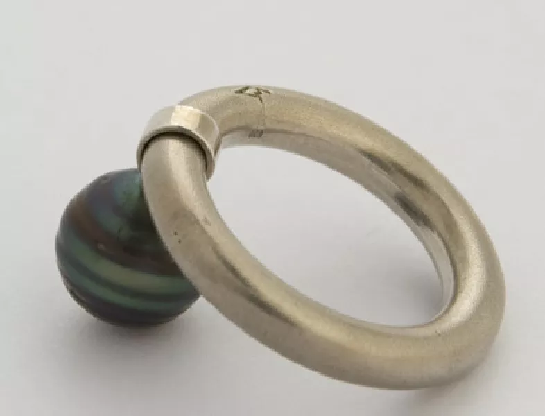 Bague avec perle polynésienne
